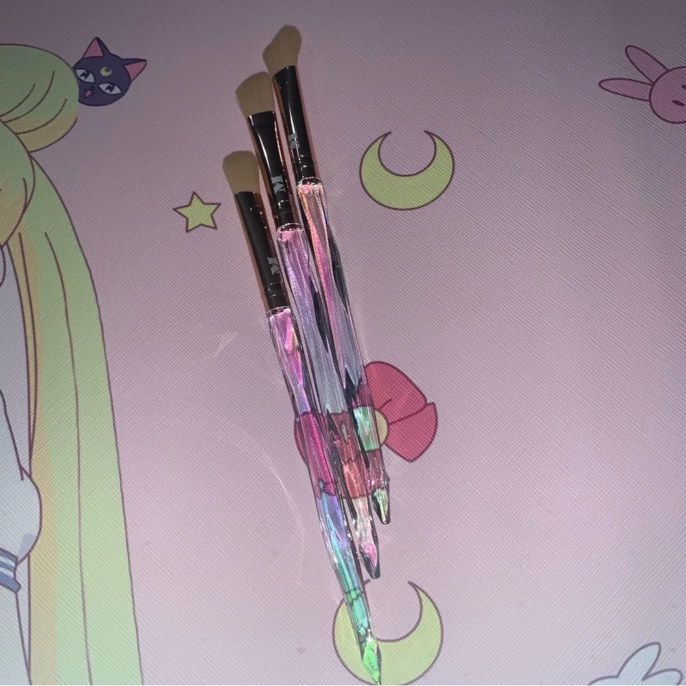 3 Makeup Brushes with Clear Diamond Rainbow Reflective Handles